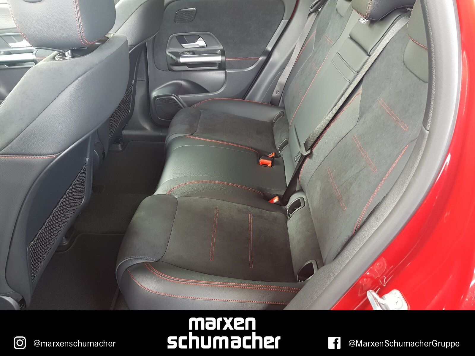 Mercedes-Benz EQA 350 4M AMG Line Pano+MBUX+360°+AHK+LED+Sound foto 10