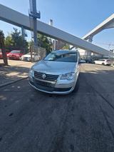 Volkswagen Touran - - gebrauchte VW Touran aus dem Jahr 2009