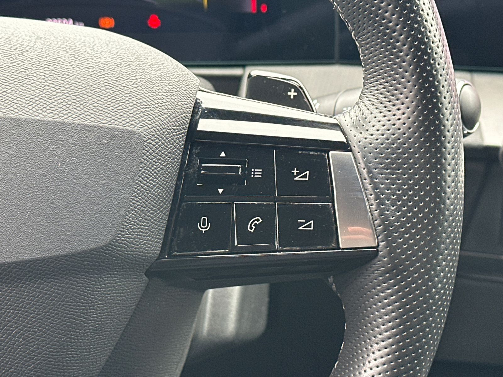 Fahrzeugabbildung Opel Astra ST 1.5 D GS Line NAV+LED+ACC+KAM+AHK+17ZO