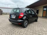 Mercedes-Benz A 180 AVANTGARDE BlueEFFICIENCY AVANTGARDE - Mercedes-Benz A 180: Avantgarde