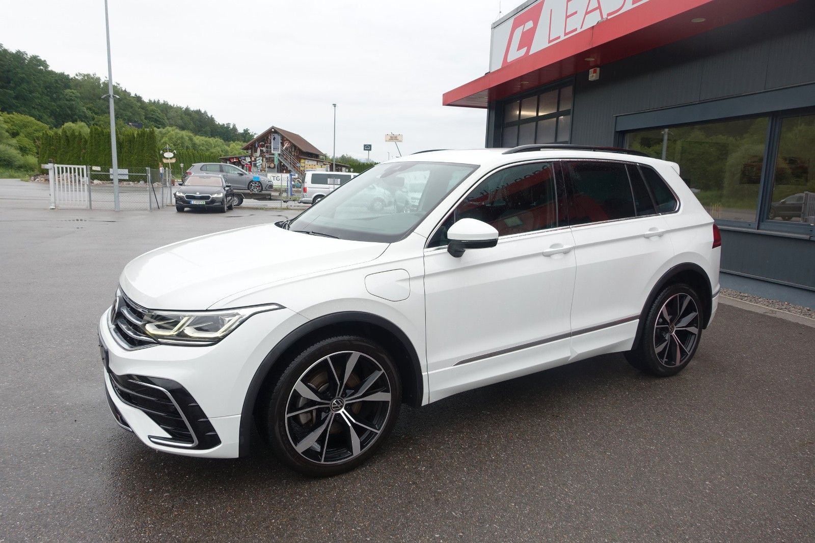 Volkswagen Tiguan R-Line eHybrid *MATRIX*EXP. 15990*