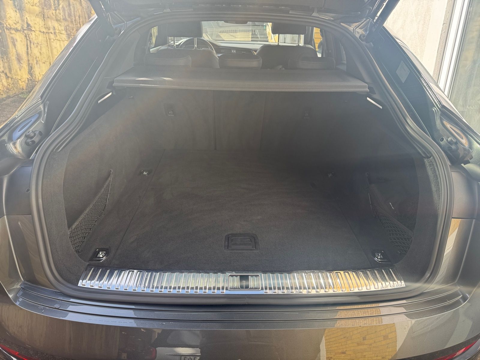 Audi Q8 e-tron - Bild 8