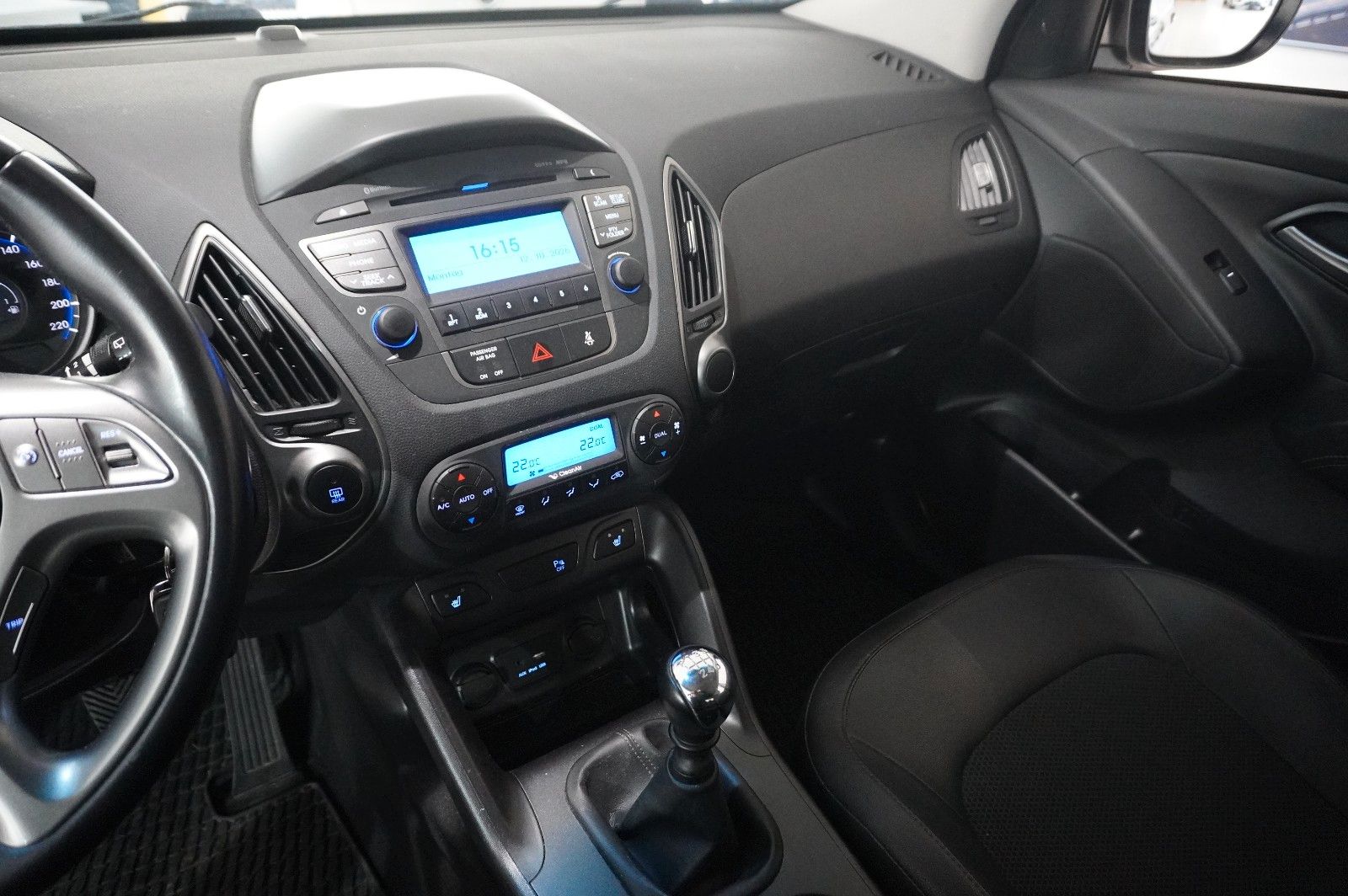 Fahrzeugabbildung Hyundai ix35 1.6 GDI FINALE LED/KLIMA/SHZ/PDC/TEMP./AHK