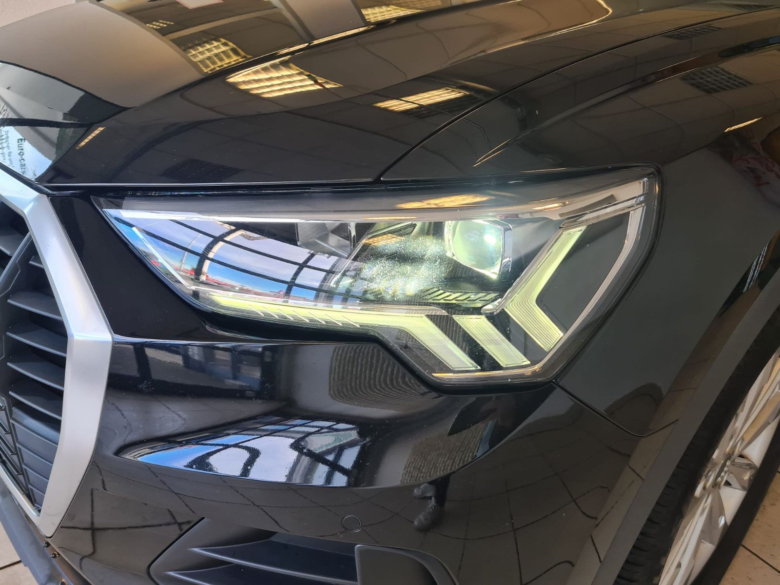 Fahrzeugabbildung Audi Q3 35 TDI / LED / VIRTUELL/LED/SCHECKHEFT