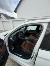 BMW X5 xDrive30d - M-Paket // Soft- Close // Panoram - BMW X5 Gebrauchtwagen in Frankfurt