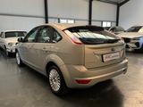 Ford Focus Lim. Titanium/1.Hand/Sitzheiz./AHK/42.000 - Ford Focus aus 2010 mit Diesel-Antrieb