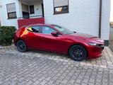 Mazda 3: Gepflegt, geprüft und bereit zum losfahren - Mazda 3 Gebrauchtwagen in Stuttgart