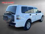Mitsubishi Pajero 3.2 DI-D Automatik *AHK, Klimaautomatik* - Mitsubishi Pajero mit Diesel-Antrieb: Automatik