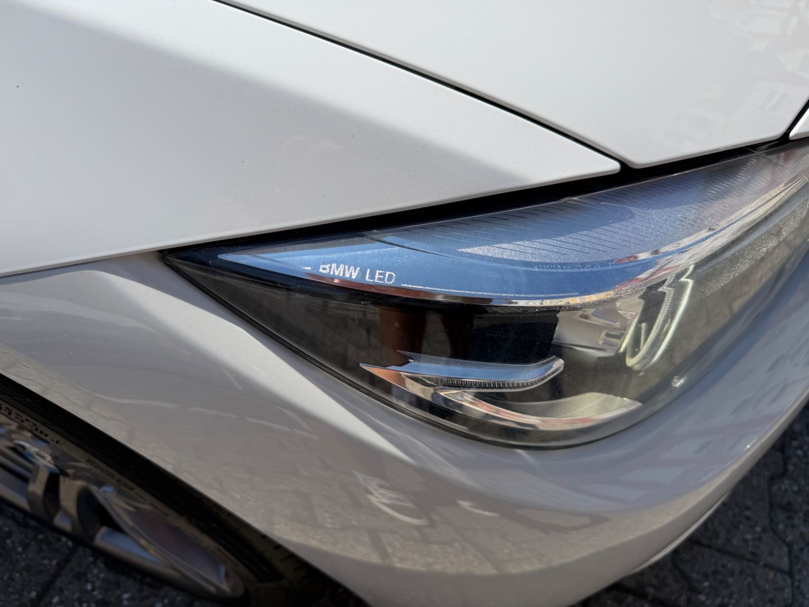 Fahrzeugabbildung BMW 420 i Cabrio M SPORT 1-HAND NAVI AUTOMATIK LED