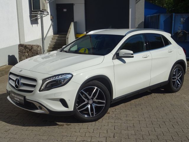 Mercedes-Benz GLA 200 Urban