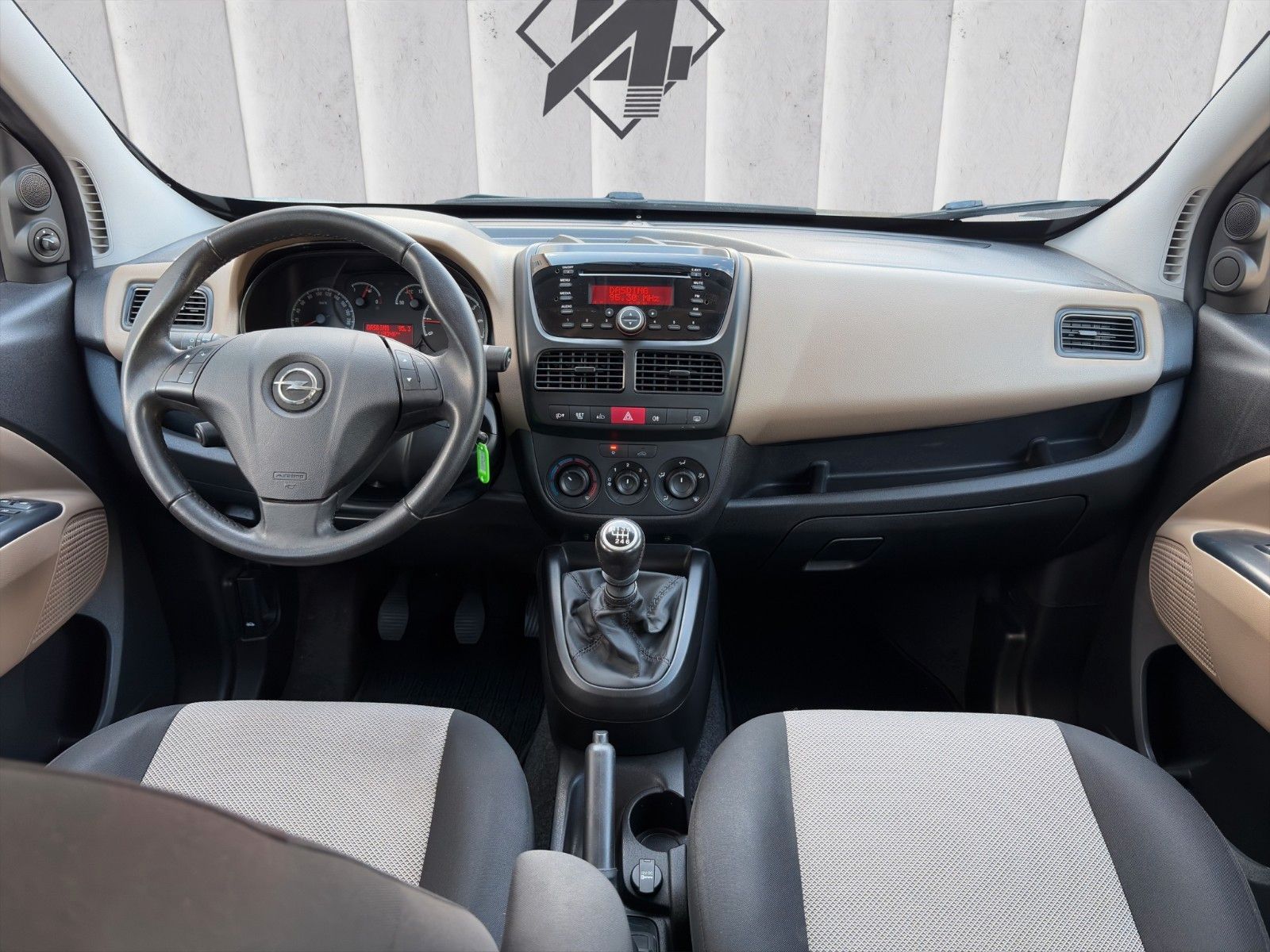 Fahrzeugabbildung Opel Combo Colorado*PDC*SHZ*2xSchiebetür*AHK*1. Hand*