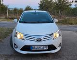 Toyota Avensis 2.0 D-4D Comfort  AHK, Scheckheft - weiße Toyota Avensis