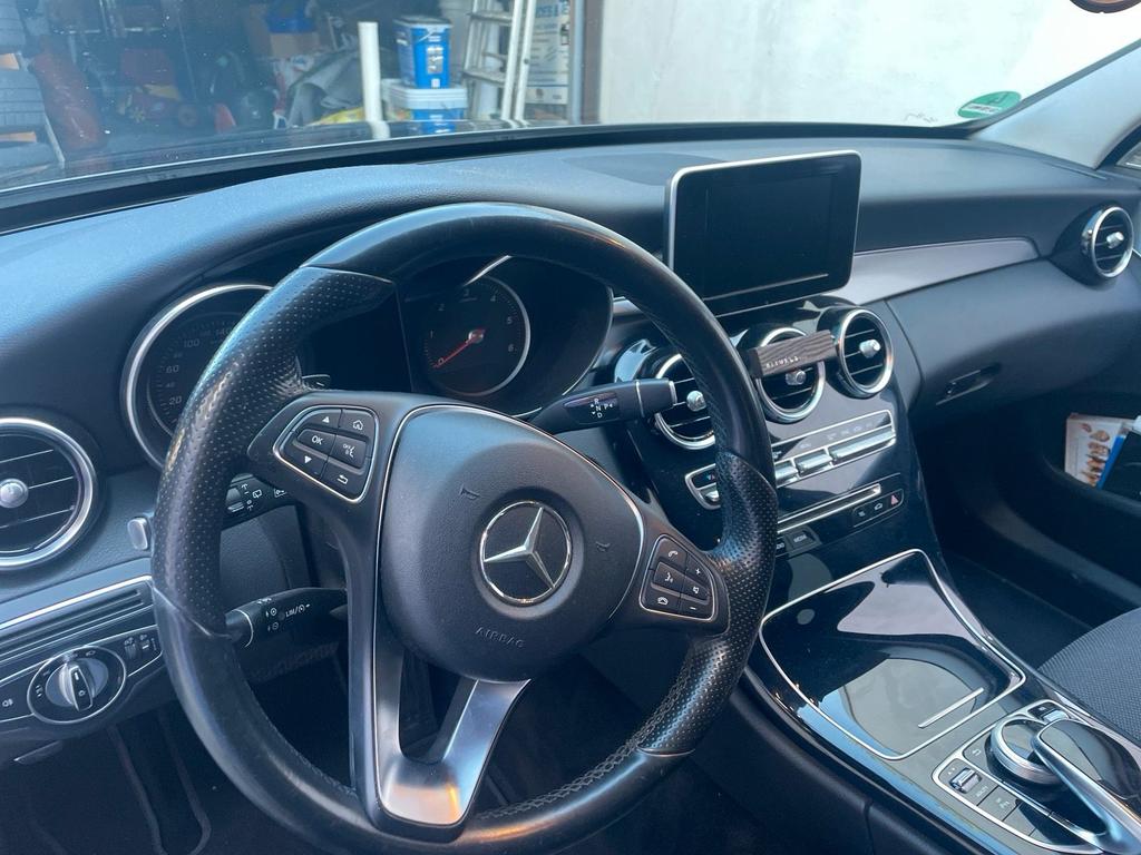 Mercedes-Benz C 220