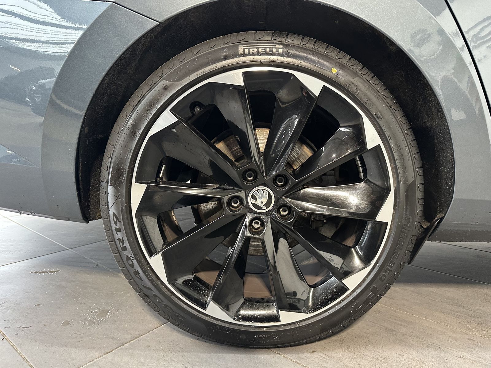 Fahrzeugabbildung SKODA Superb Combi 2.0 TDI Sportline NAV+LED+AHK+VCOCK