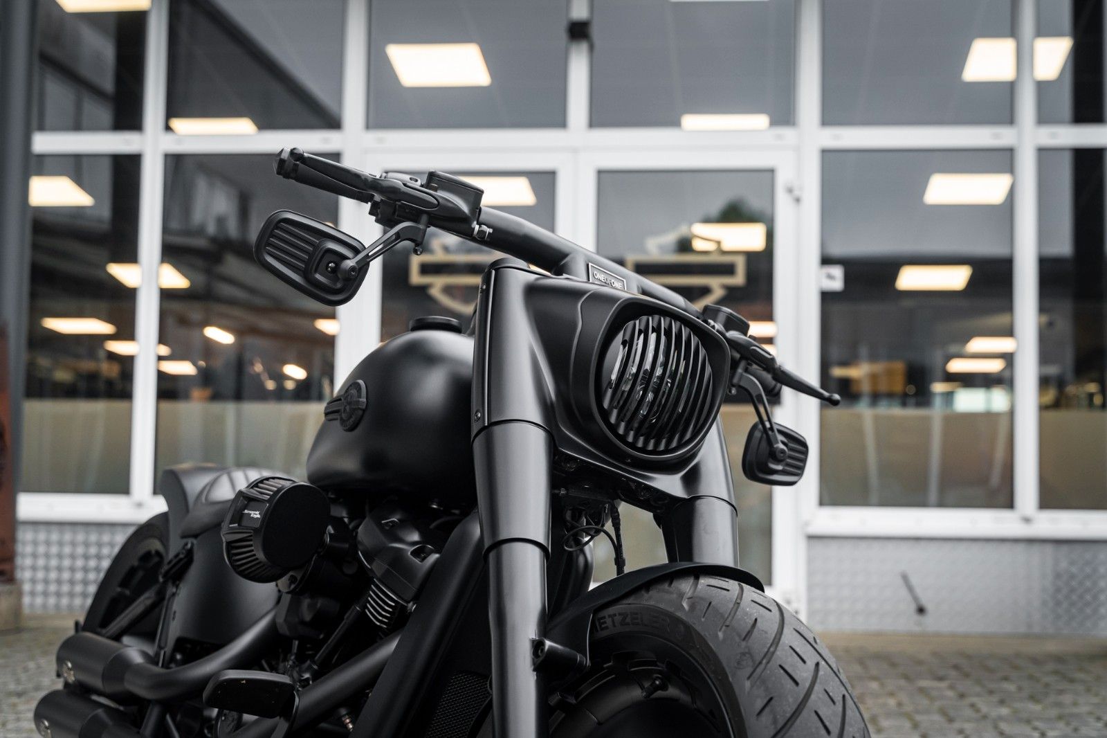 Fahrzeugabbildung Harley-Davidson FLFBS Fat Boy 128cui - Custom 1of1 "Black Titan"