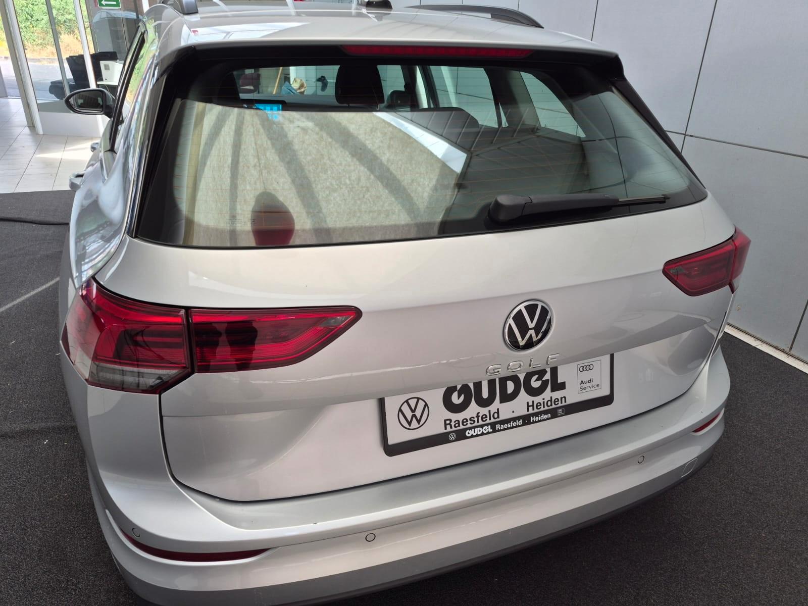 Volkswagen Golf VIII Var. Life 2.0 TDI DSG AHK ACC 1,99%*, миниатюра 8