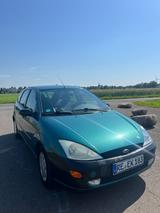 Ford Focus 1.6 Trend Trend - Ford Focus aus 1999: Kombi
