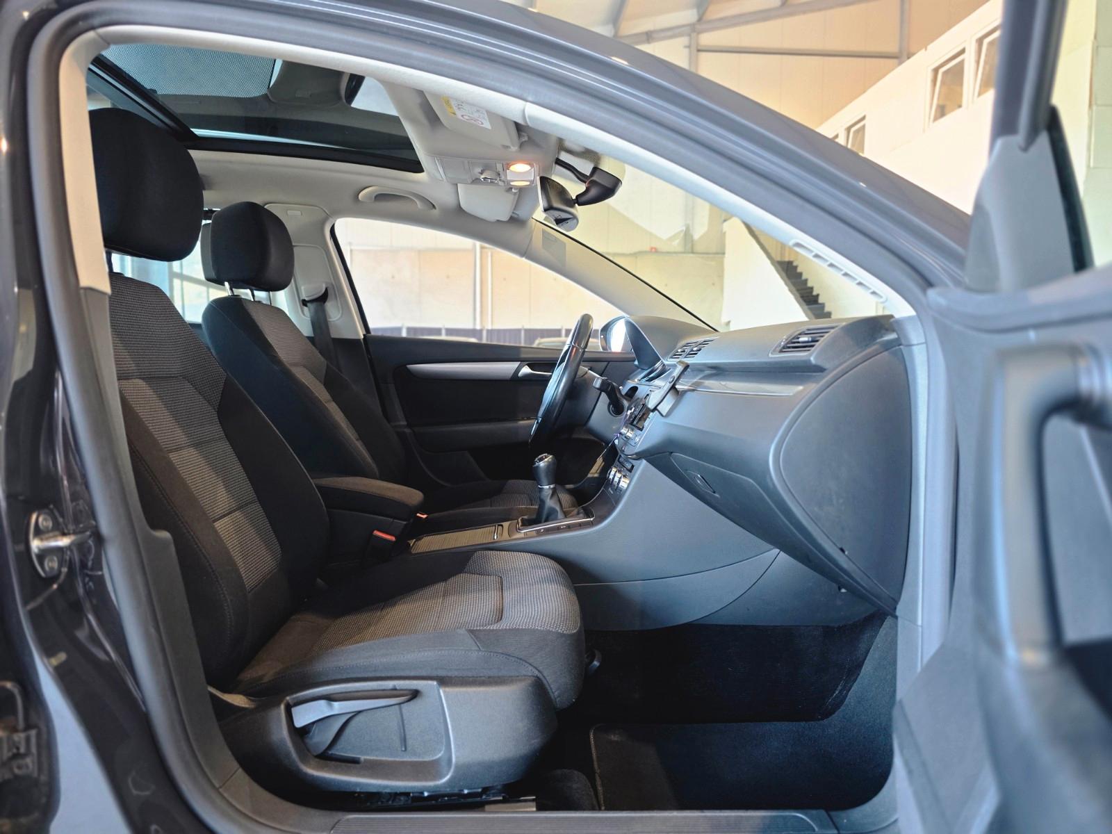 Volkswagen Passat Variant 1.4 TSI 160 ch – Business Edition – Toit panoramique – GPS