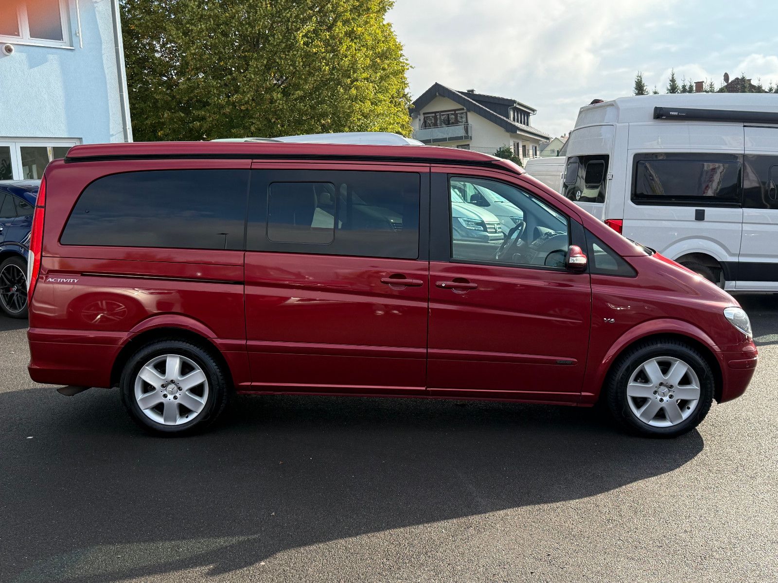 Fahrzeugabbildung Mercedes-Benz Viano Marco Polo 3.0 CDI Aut AHK Klima Sthz PDC