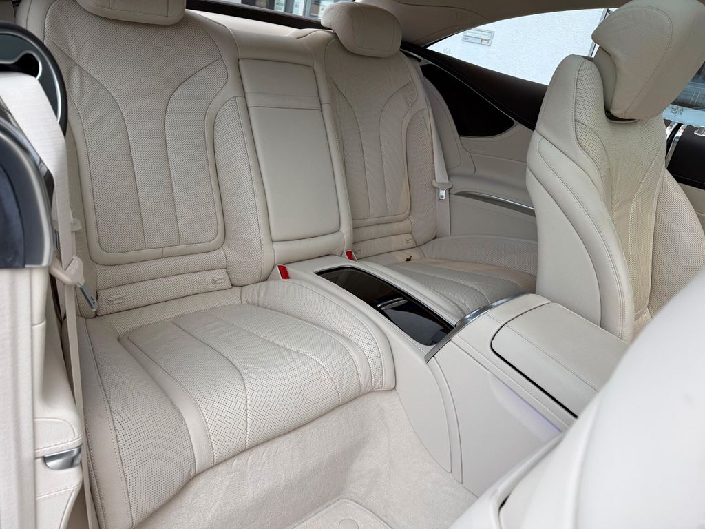 Mercedes-Benz S500 Coupe 4Matic / 360°/ COMMAND/ LED/ 1. HD/DE Mercedes-Benz S500 Coupe 4Matic / 360°/ COMMAND/ LED/ 1. HD/DE