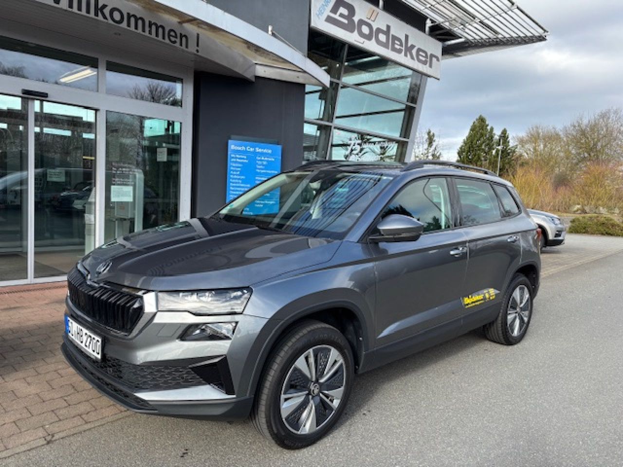 SKODA Karoq 1.5 TSI ACT Selection AHK Navi ACC