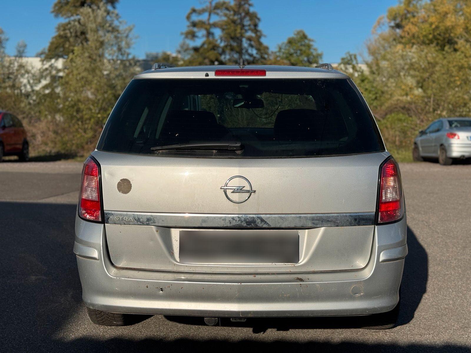 Opel Astra 2007 — photo 7