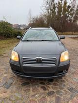 Toyota Avensis T25 - Toyota Avensis: T25