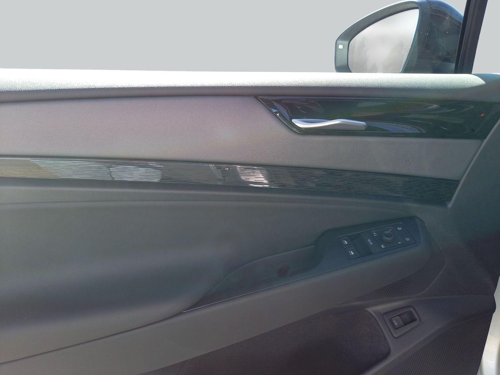 Volkswagen ID.7 Pro HeadUp PDC Kamera Navi Sitzhzg behLenkr