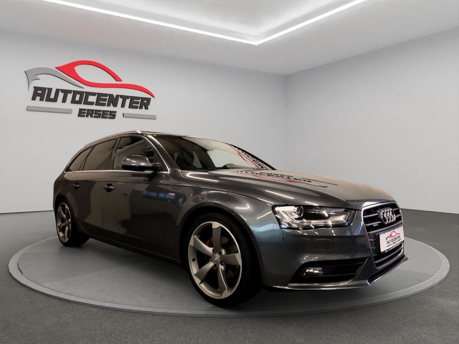 AUDI A4 S line Sportpaket-plus quattro Navi PDC19Zoll