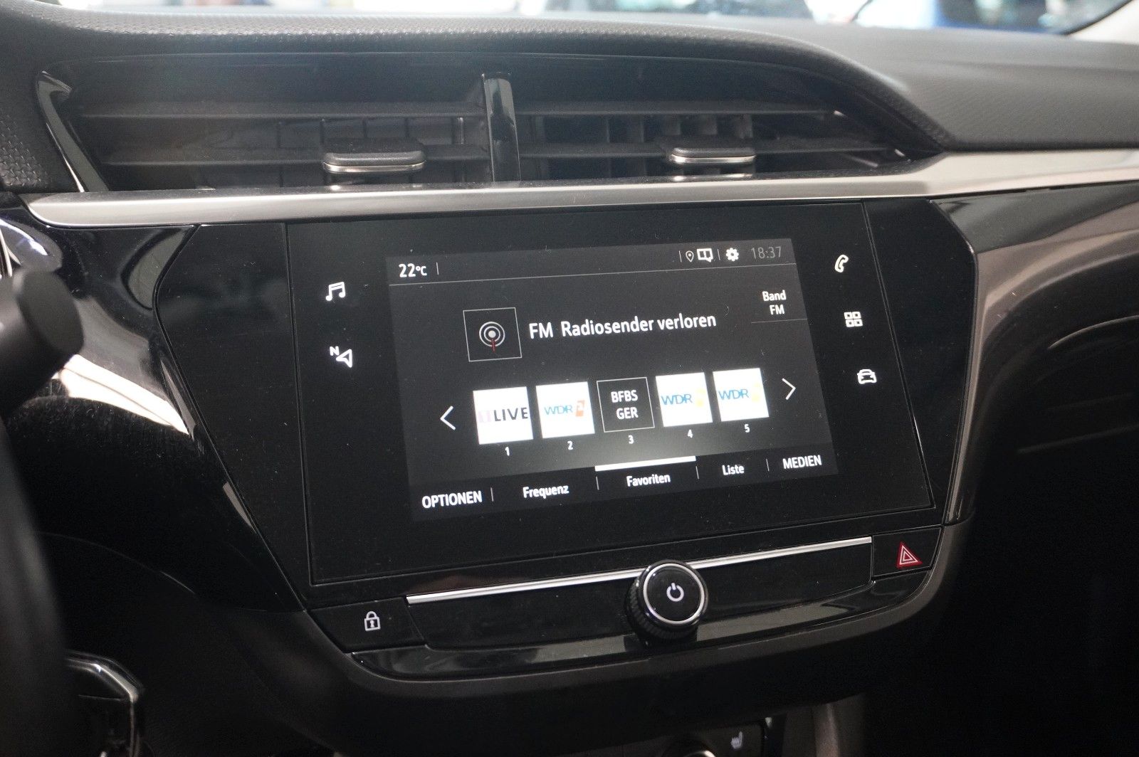 Fahrzeugabbildung Opel Corsa F 1.2 ELEGANCE NAVI/LED/KAMERA/SHZ/VIRT.