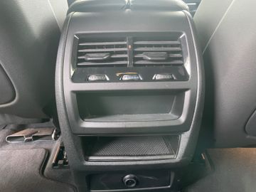 Fahrzeugabbildung BMW X5 30d xDrive M-Paket*Head-Up*HarmanKardon*ACC*