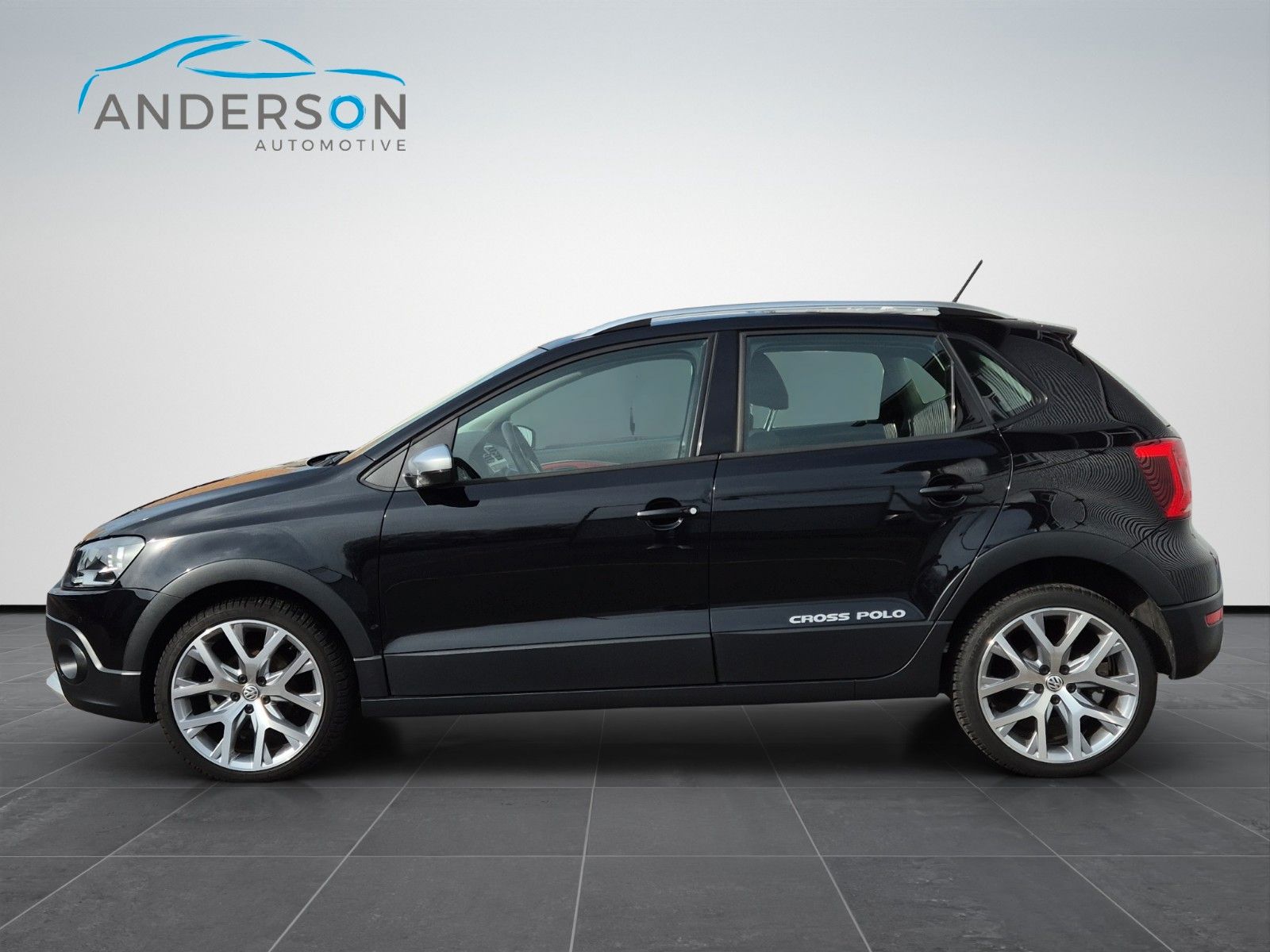 Fahrzeugabbildung Volkswagen POLO CROSS 1.2 TSI MFL ALLWETT BLUETOOTH 1.HAND