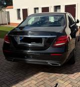 Mercedes-Benz E 220 d 4MATIC Autom. - - Mercedes-Benz E 220 von privat
