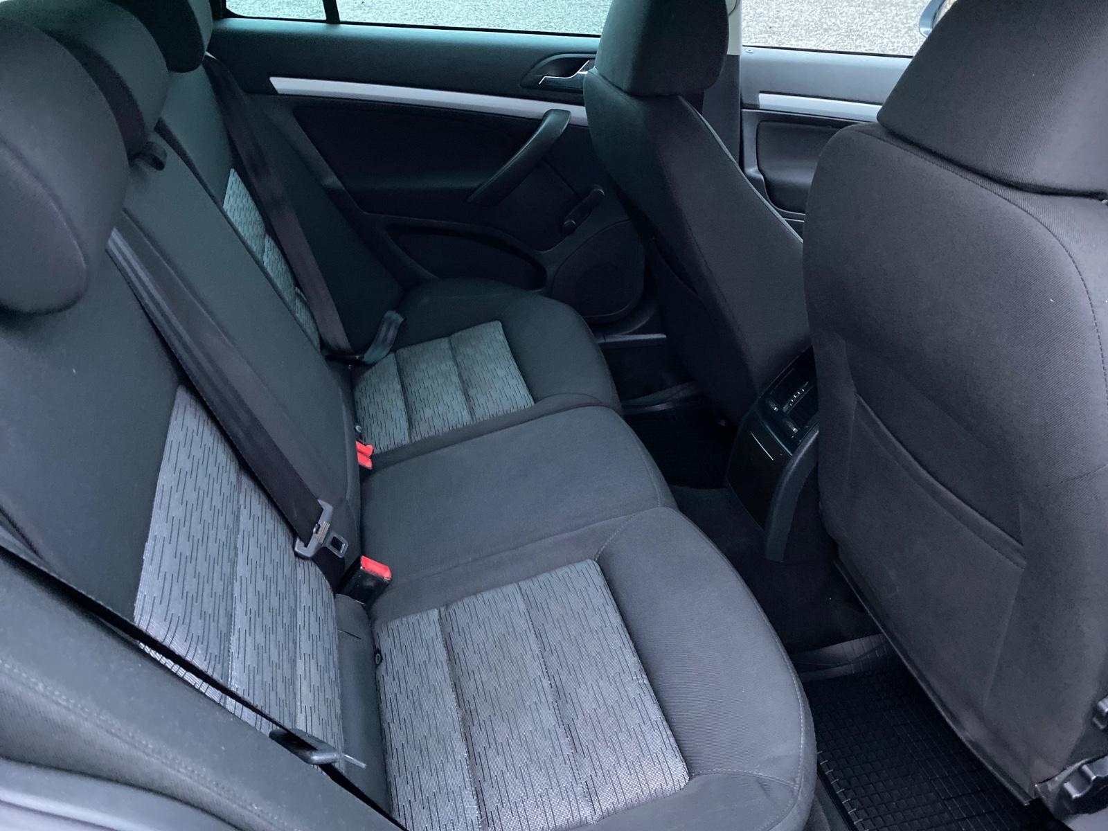 Skoda Octavia 2010 — photo 12