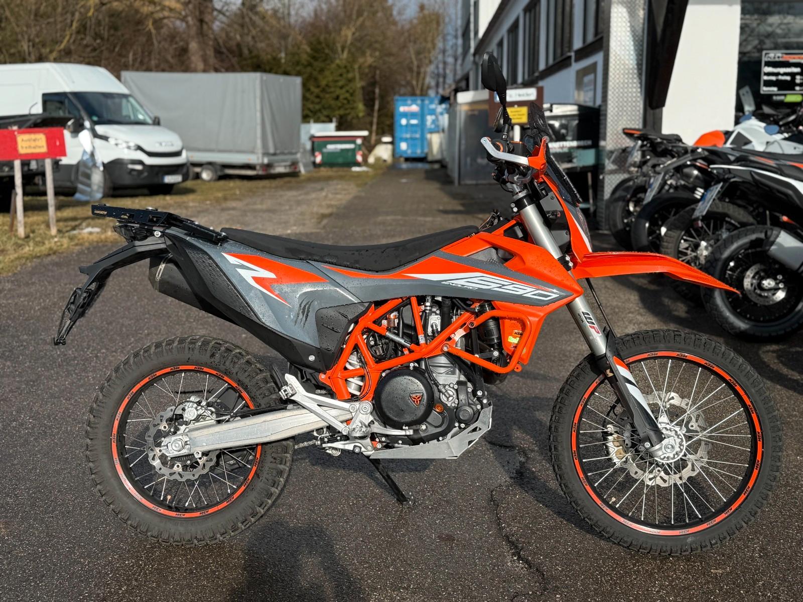 KTM 690 Enduro R sehr viel Zubehör