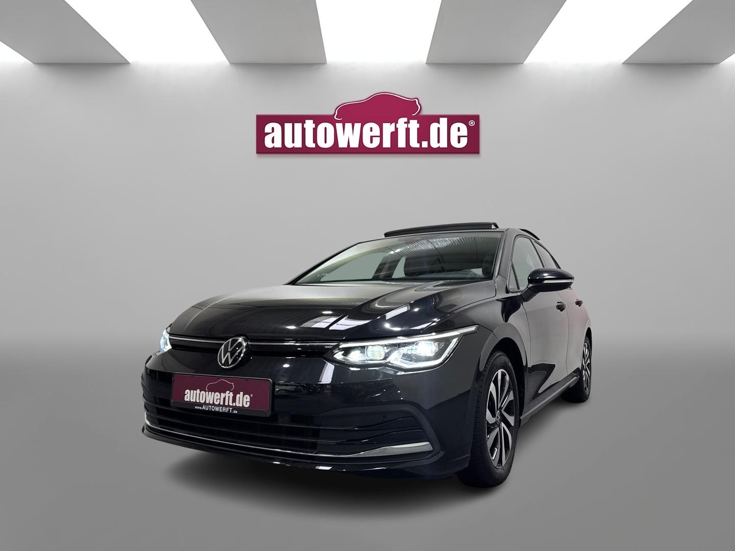 Volkswagen Golf 8 2.0 TDI DSG ACTIVE MATRIX PANO AHK CAM HE