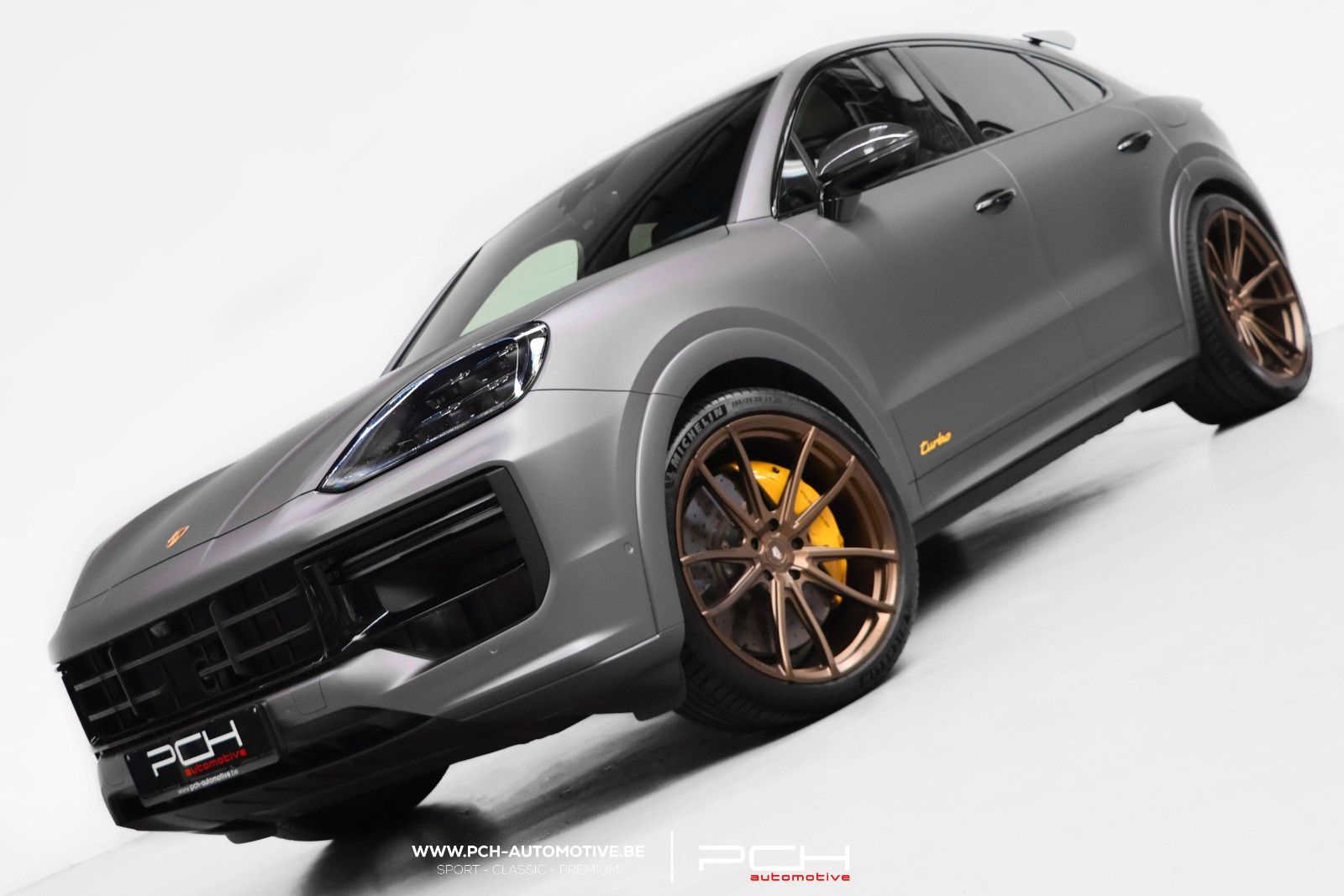 Porsche Cayenne Turbo E-Hybrid Coupé V8 600hp GT Pack
