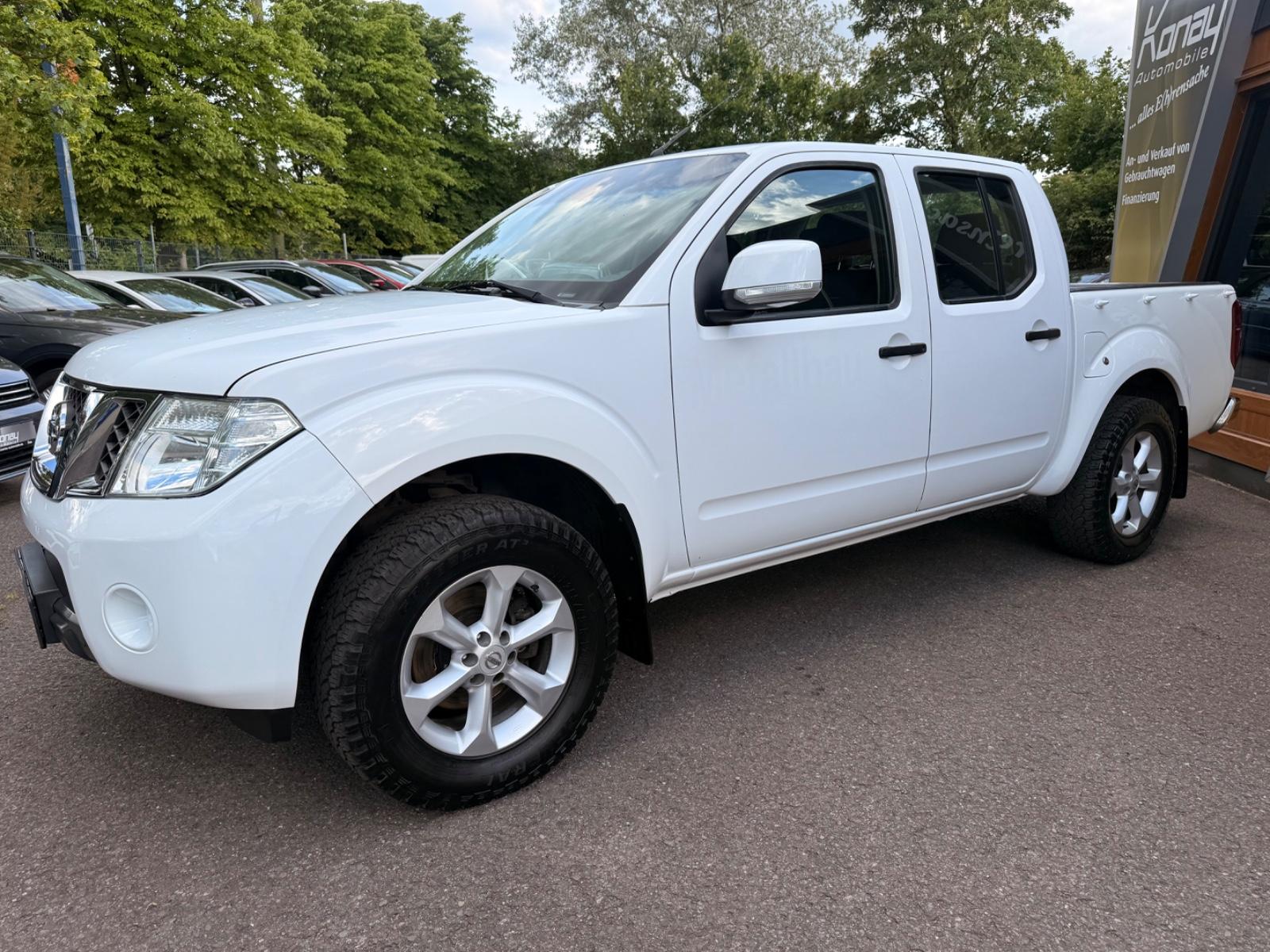 NISSAN NAVARA 2.5 dCi 190ch 4x4 - DOUBLE CAB - ATTELAGE - CLIM BIZONE - SIÈGES CHAUFFANTS