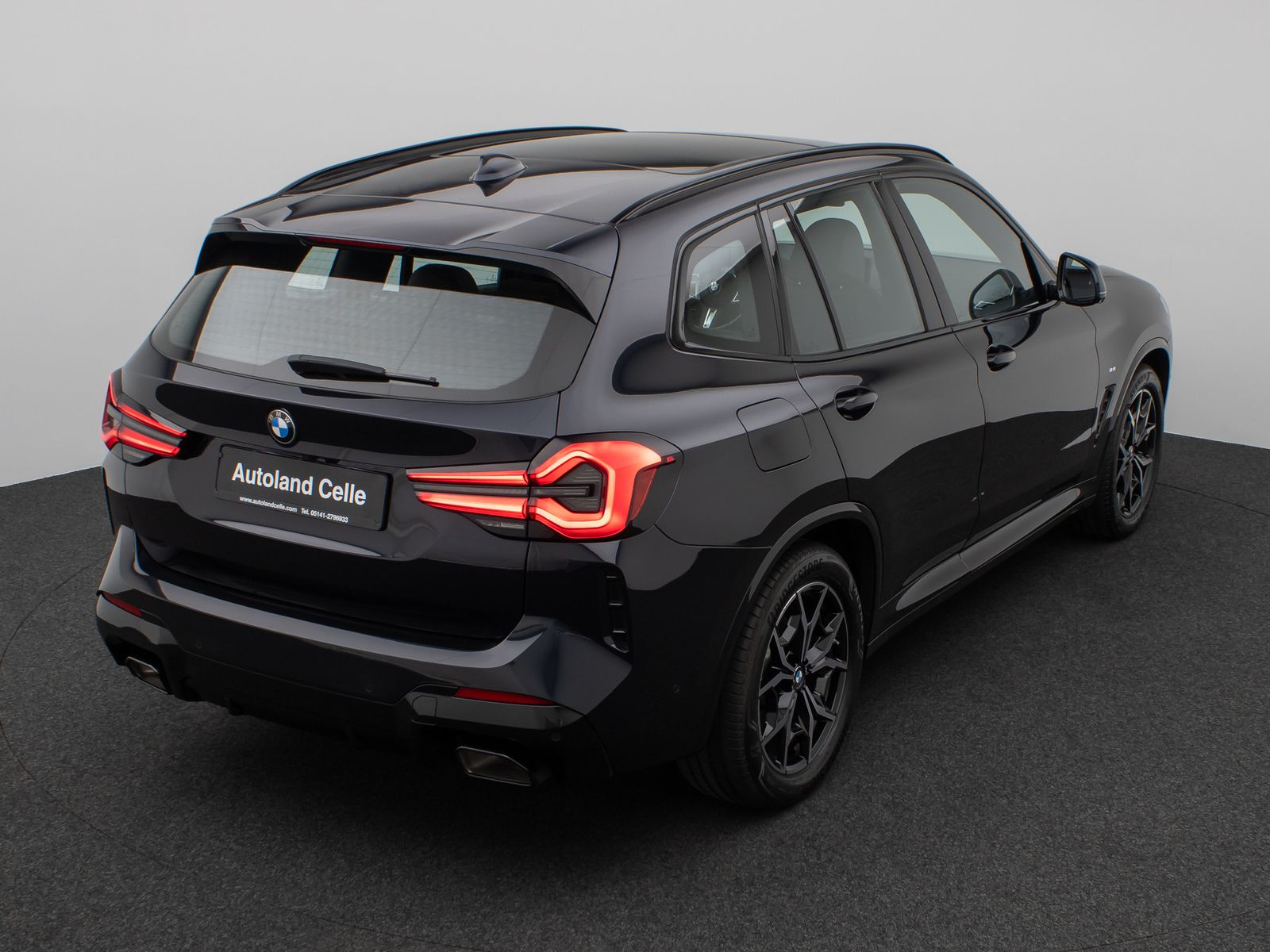 Fahrzeugabbildung BMW X3 xD20i M Sport Panorama 360°DAB HiFi Komfort