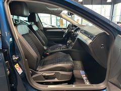 VW Passat Variant - Ansicht 43