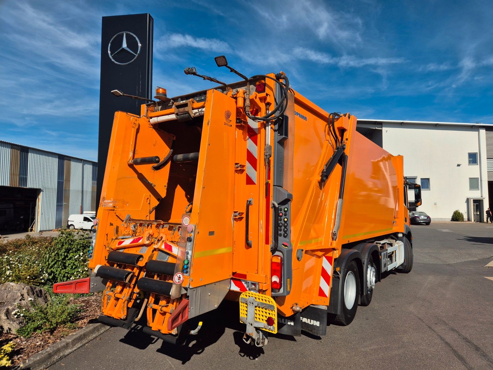 Fahrzeugabbildung Mercedes-Benz Actros 2533 L Faun Variopress II524 V19 Zoeller