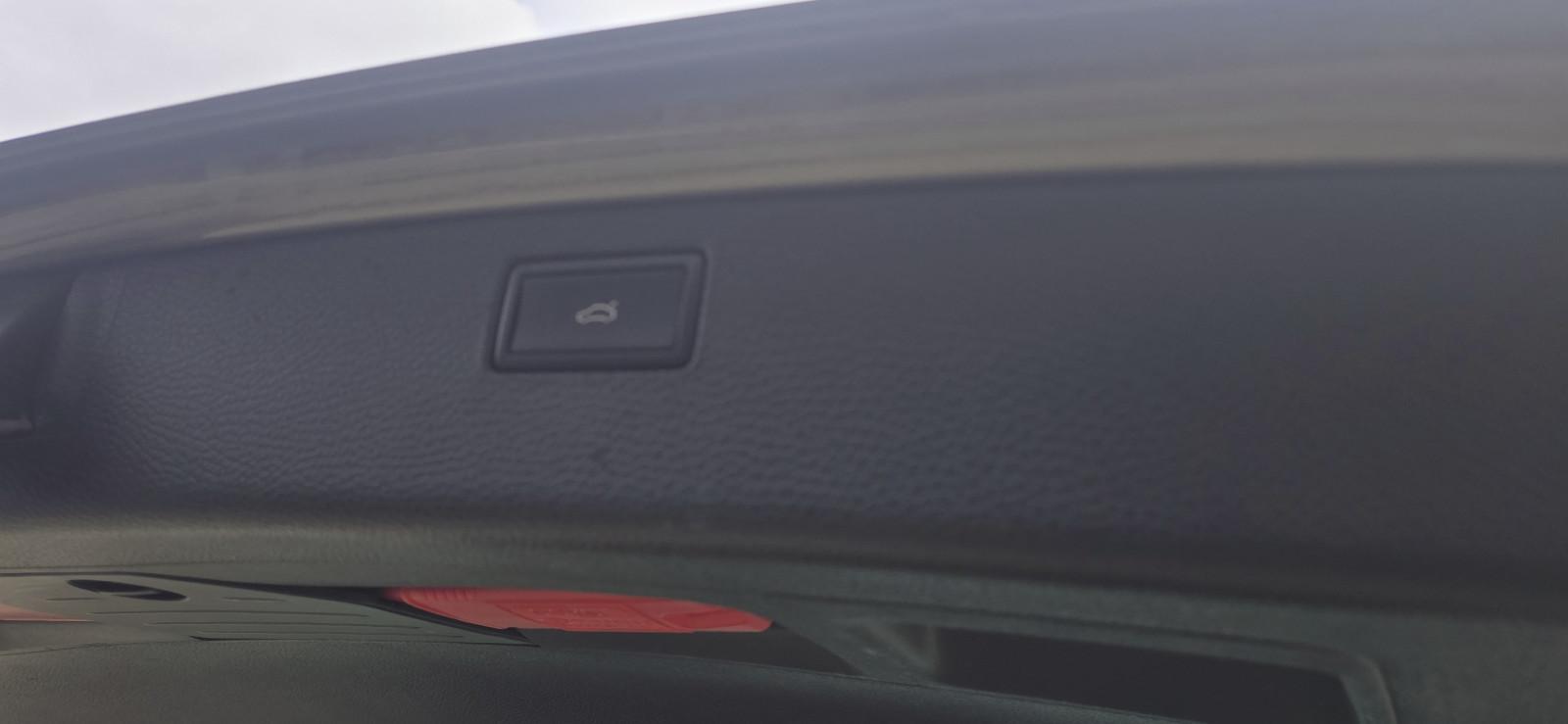 Volkswagen Passat 2012 — photo 10