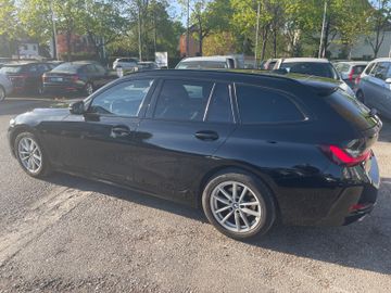 BMW 320 - 4