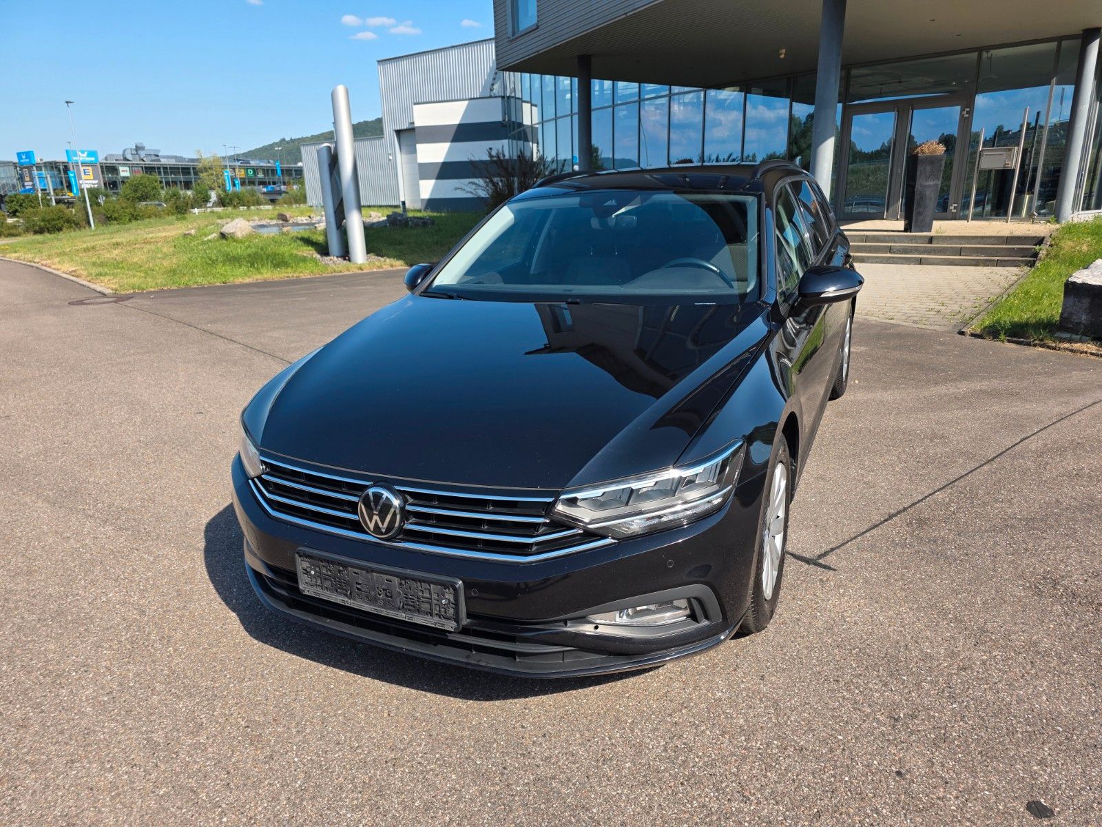 VW Passat Business 2.0 TDI DSG, LED ACC Kamera AHK 