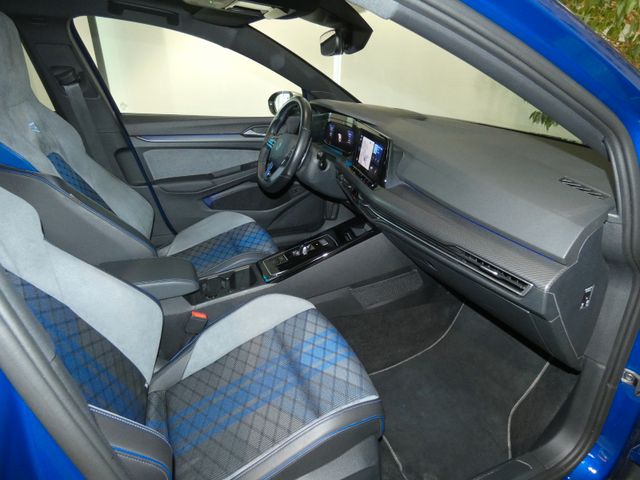 Golf Variant R 4Motion AHK MATRIX PANO