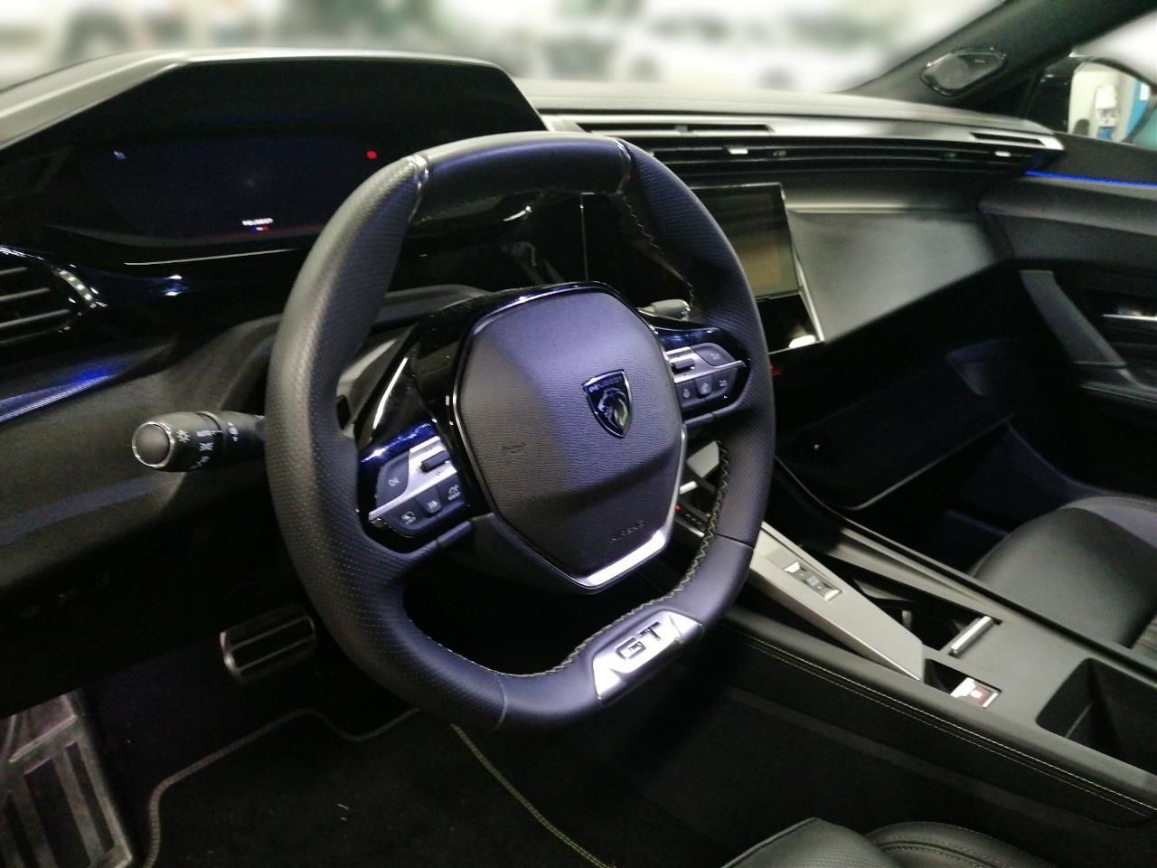 Fahrzeugabbildung Peugeot 408 GT Plugin Hybrid 180 e-EAT8