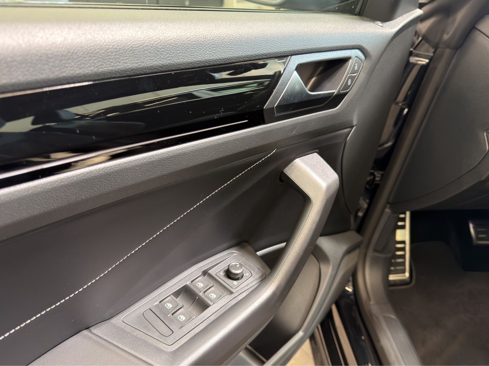 Volkswagen T-Roc - Bild 14