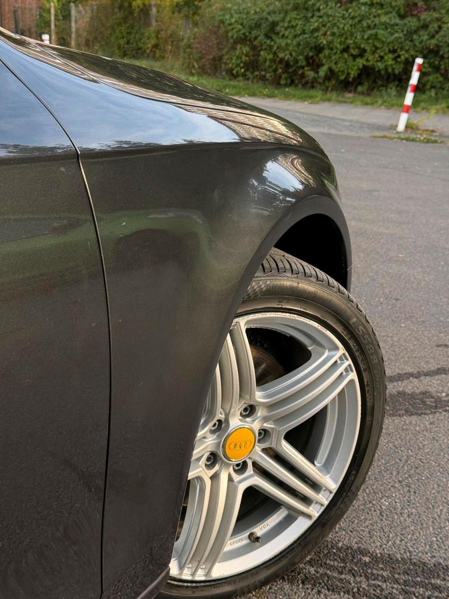 Audi A4 2009 — photo 7