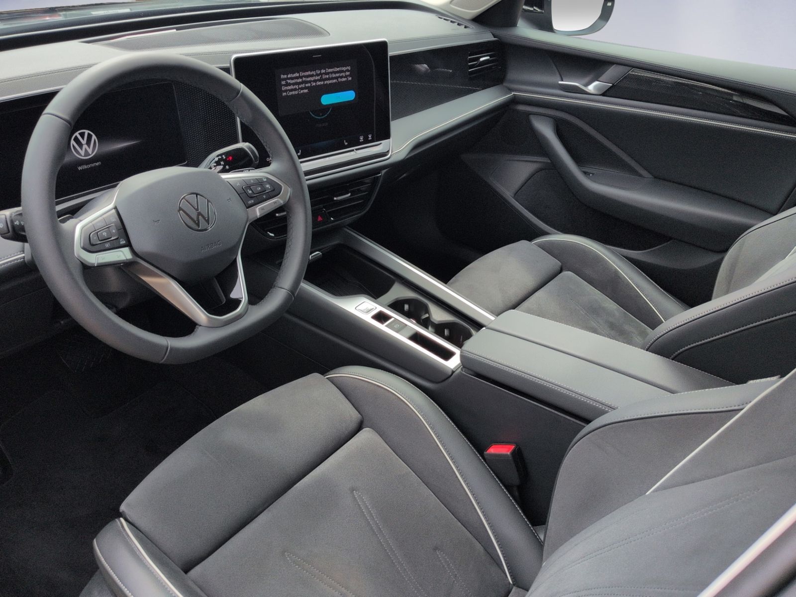 Passat Variant 1.5 eTSI DSG Business AHK+NAVI