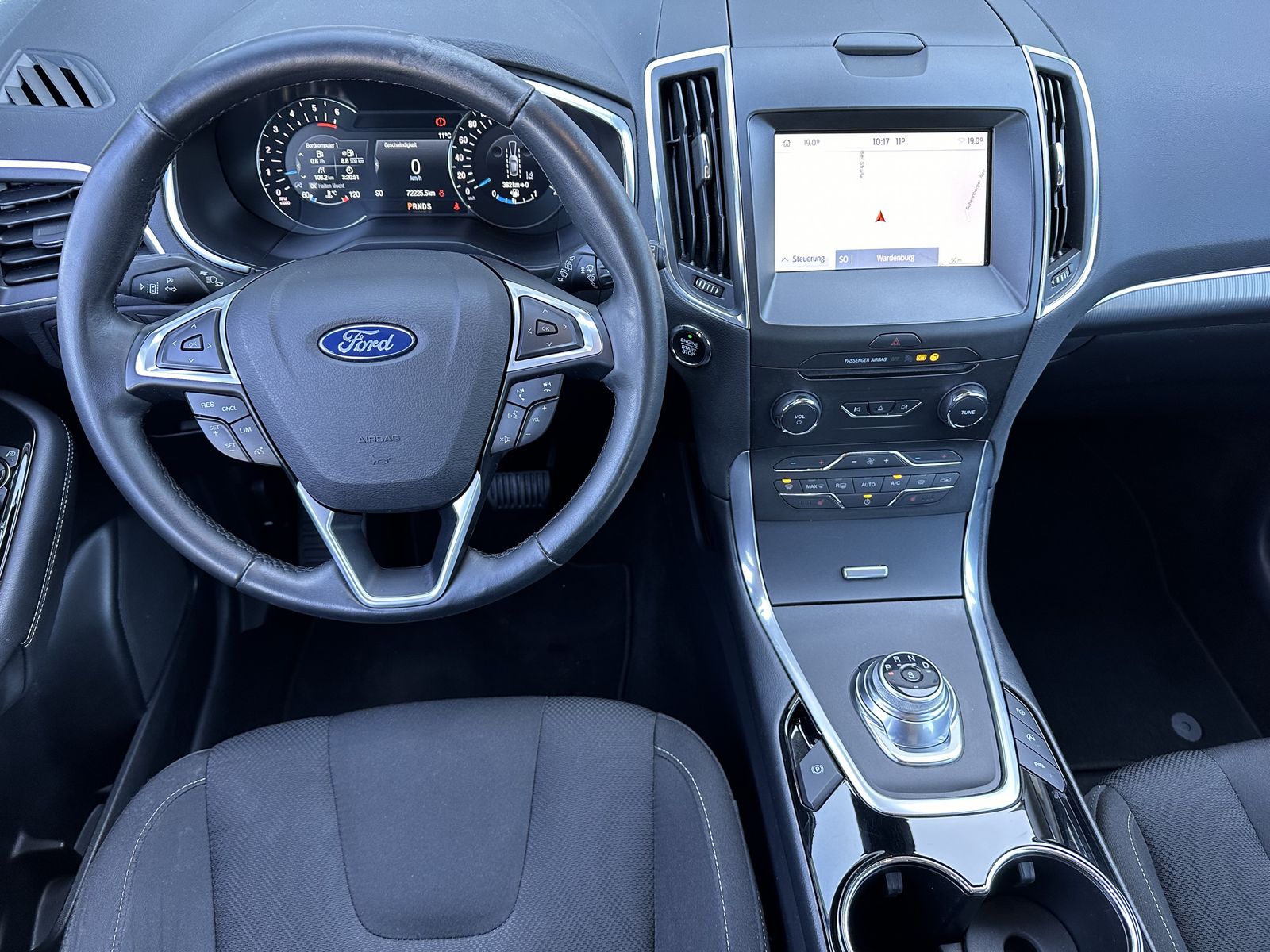 Fahrzeugabbildung Ford S-MAX 2.0 EB Titanium Aut. NAV+LED+KAMERA+17ZOLL
